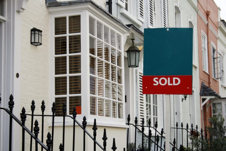 Conveyancing Wimbledon Property solicitors in Raynes Park HJL